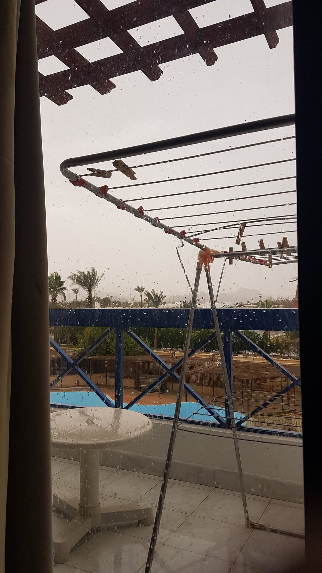 Pioggia vista dalla finestra, Sharm el-Sheikh