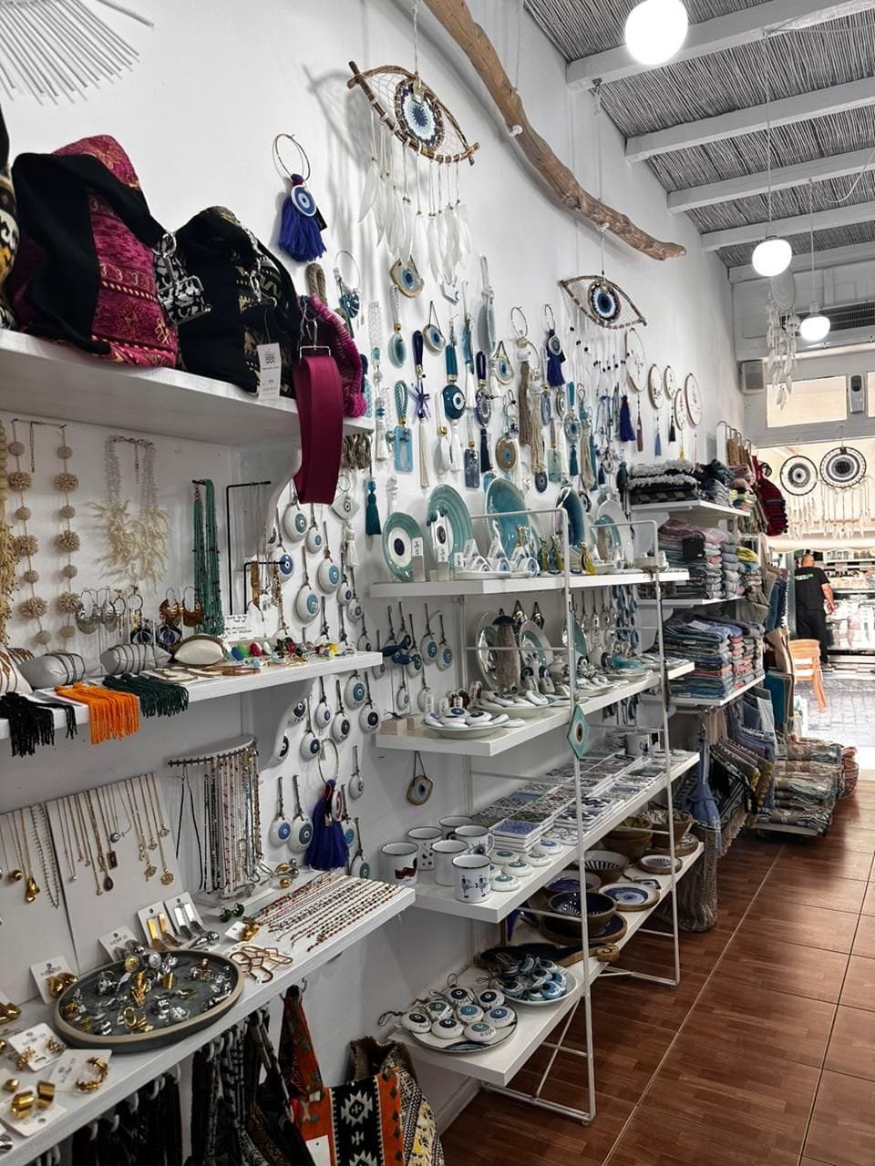 Un mercato artigianale dell’isola