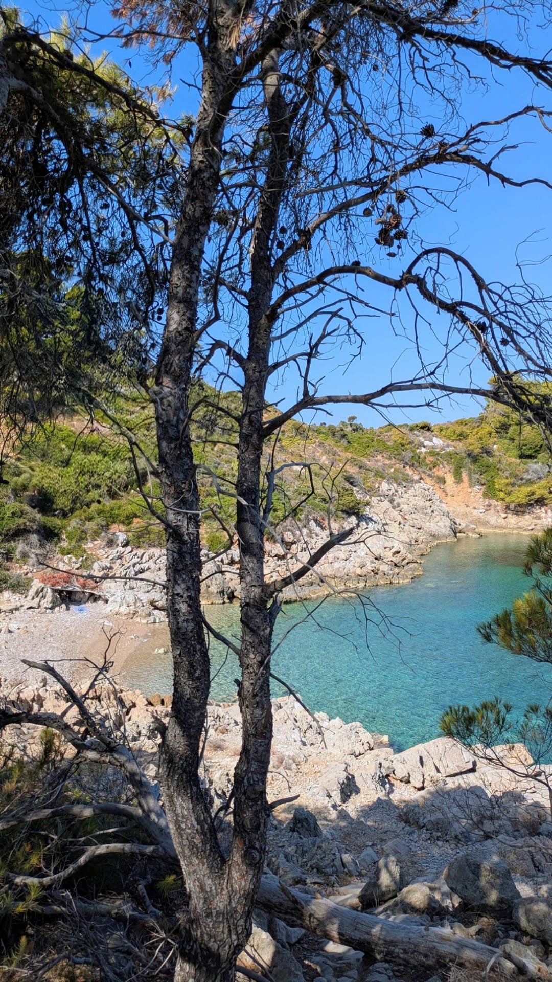 La baia vista dall’alto del sentiero