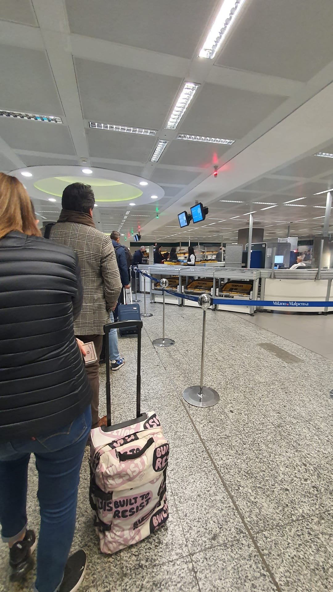 In attesa dell’imbarco a Malpensa