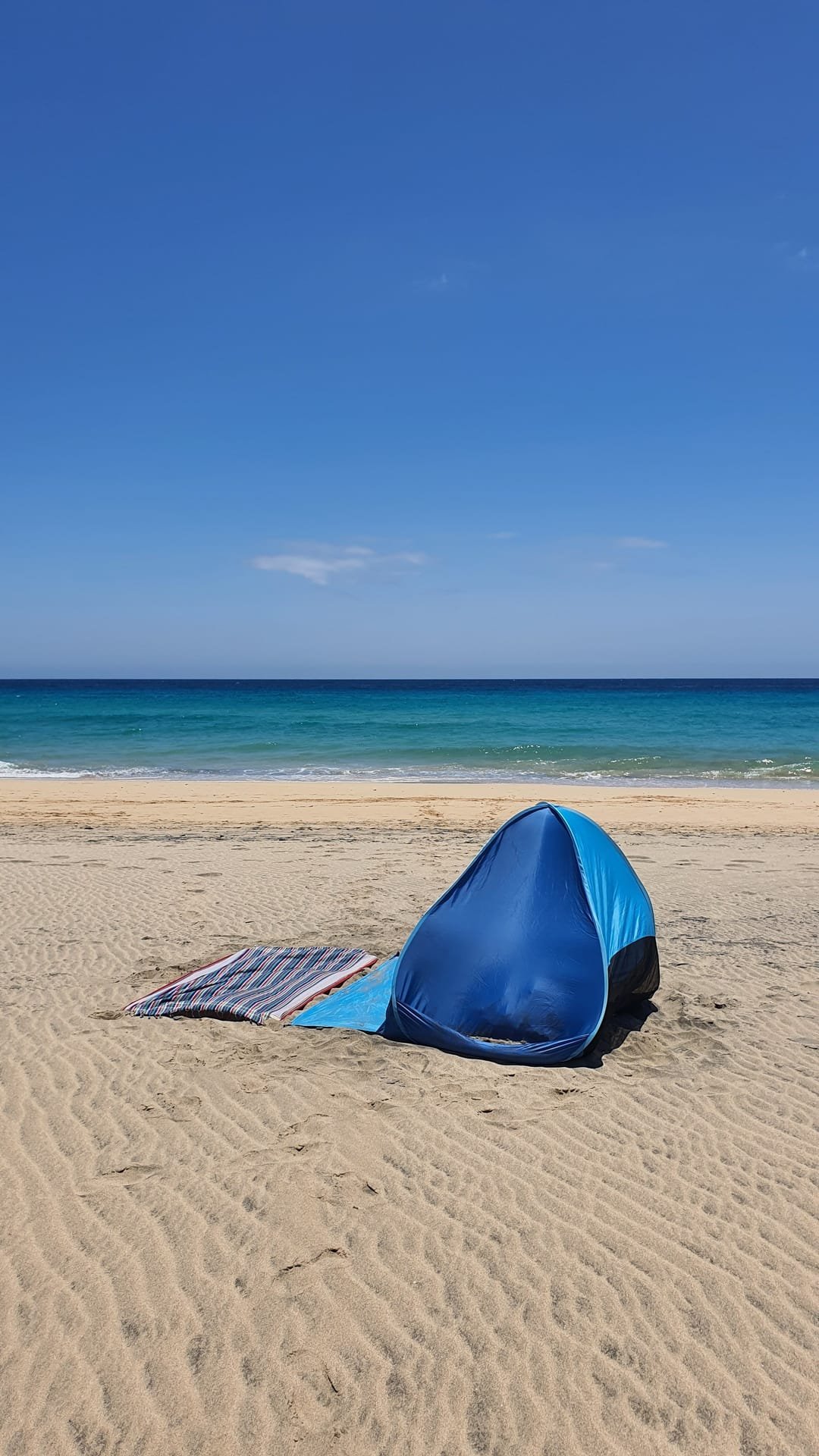 Un momento di relax sotto la tenda