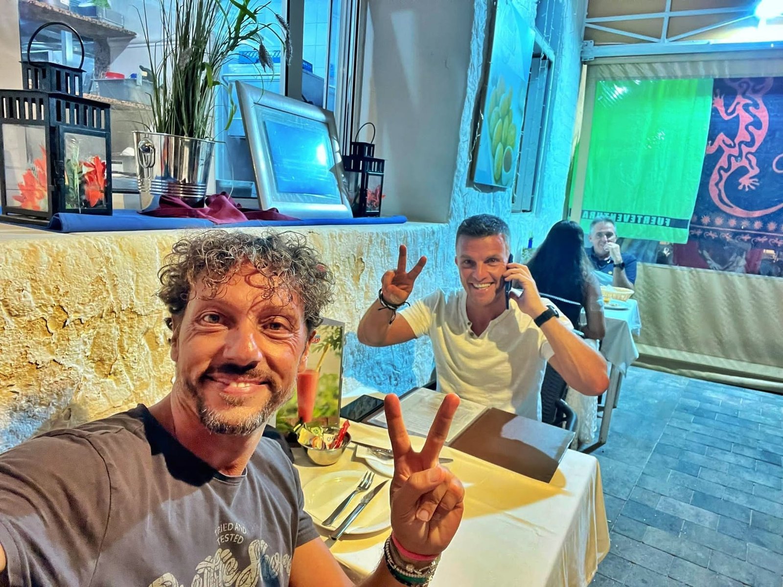 Le dune di Corralejo esplorate con un amico