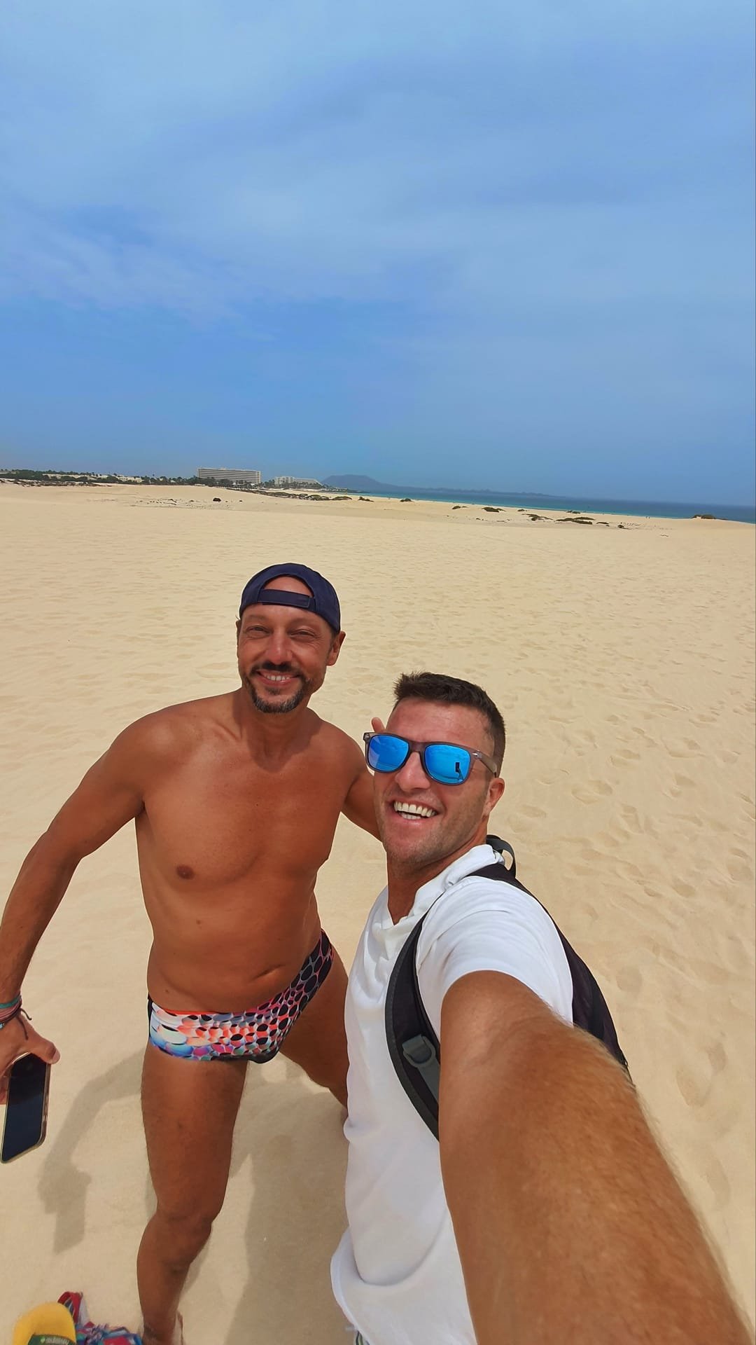 La spiaggia di fronte all’hotel