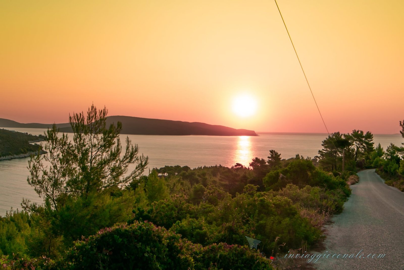 Alba sul mare ad Alonissos