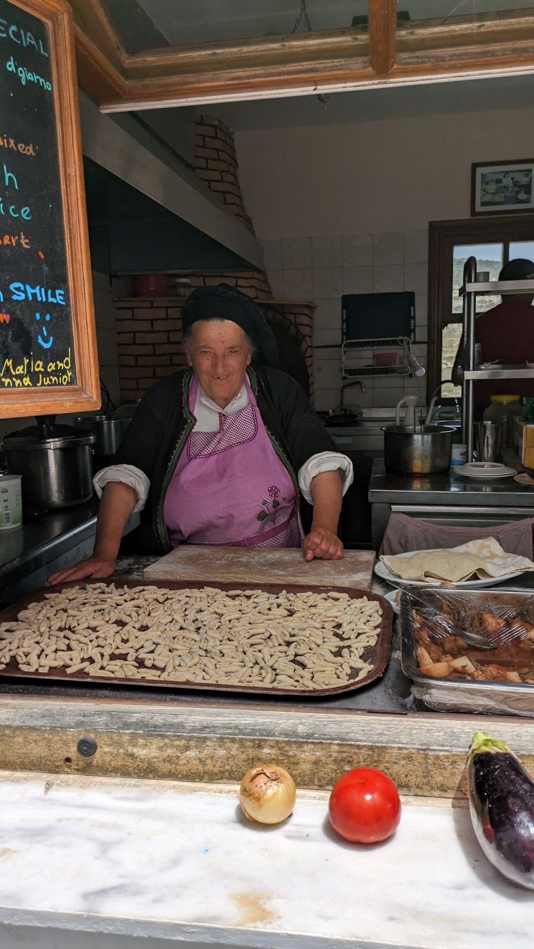 MAKAROUNES: Scoprendo i Sapori di Karpathos