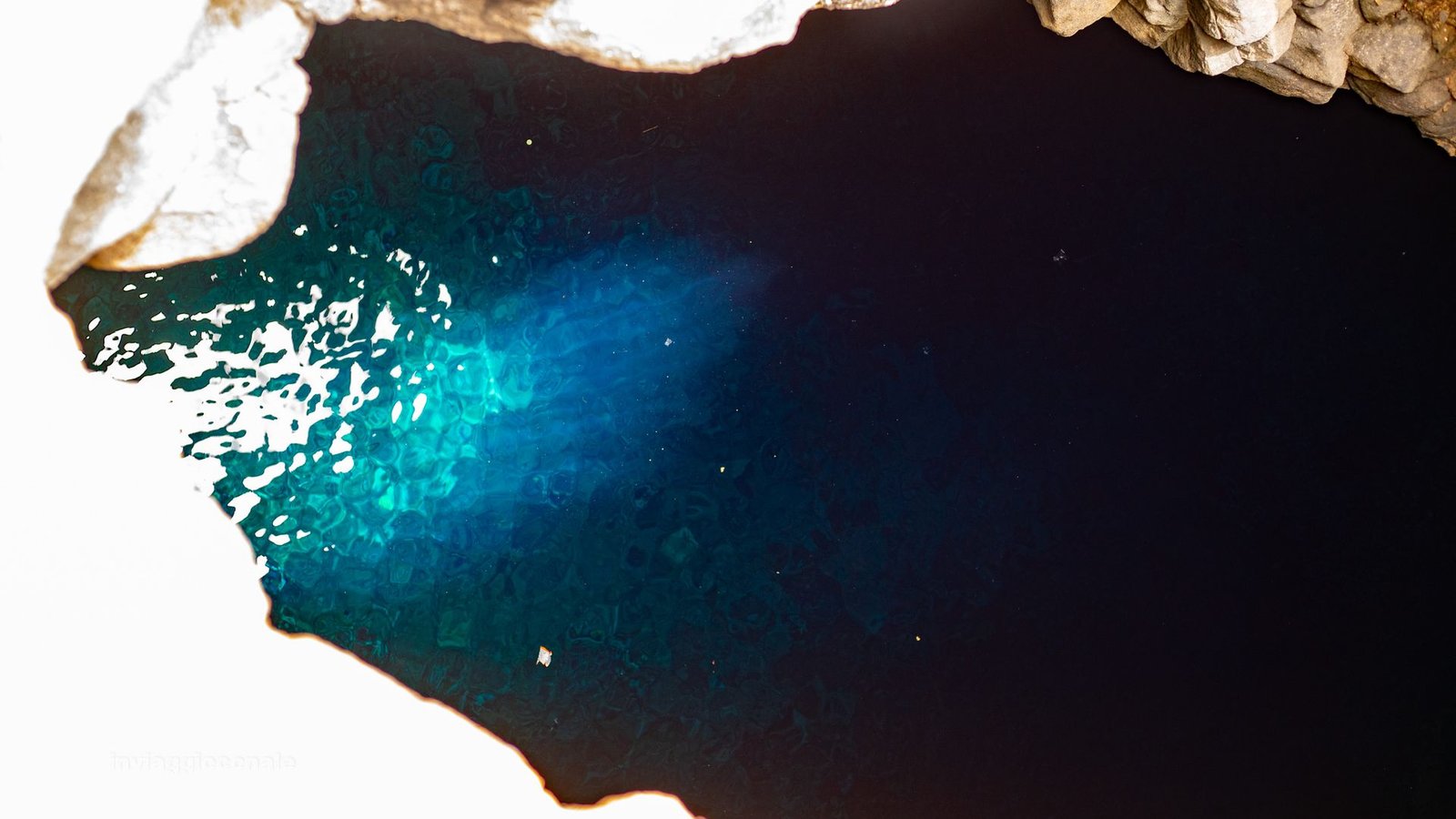 L'occhio Blu
