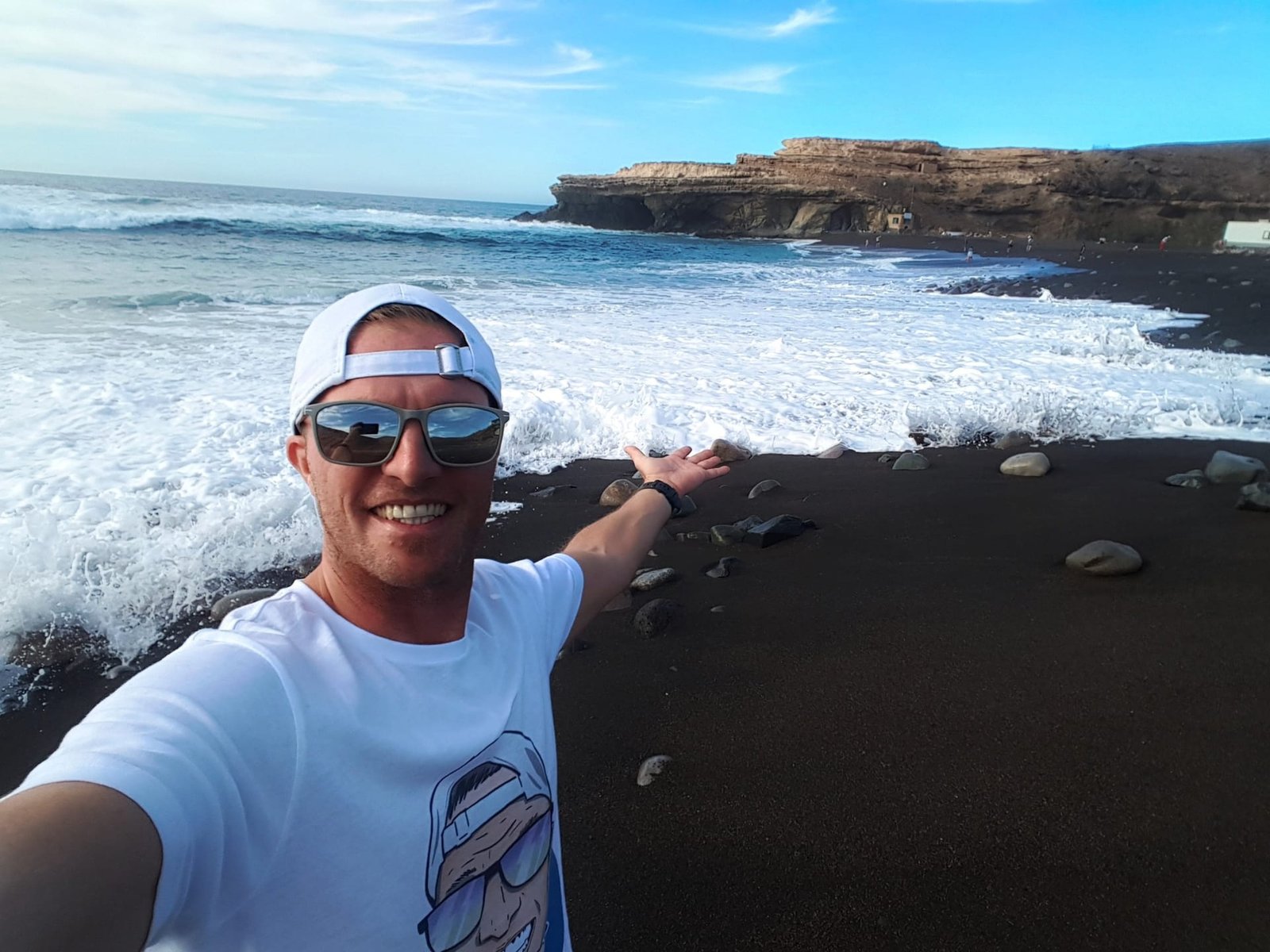 La spiaggia nera di Ajuy, Fuerteventura