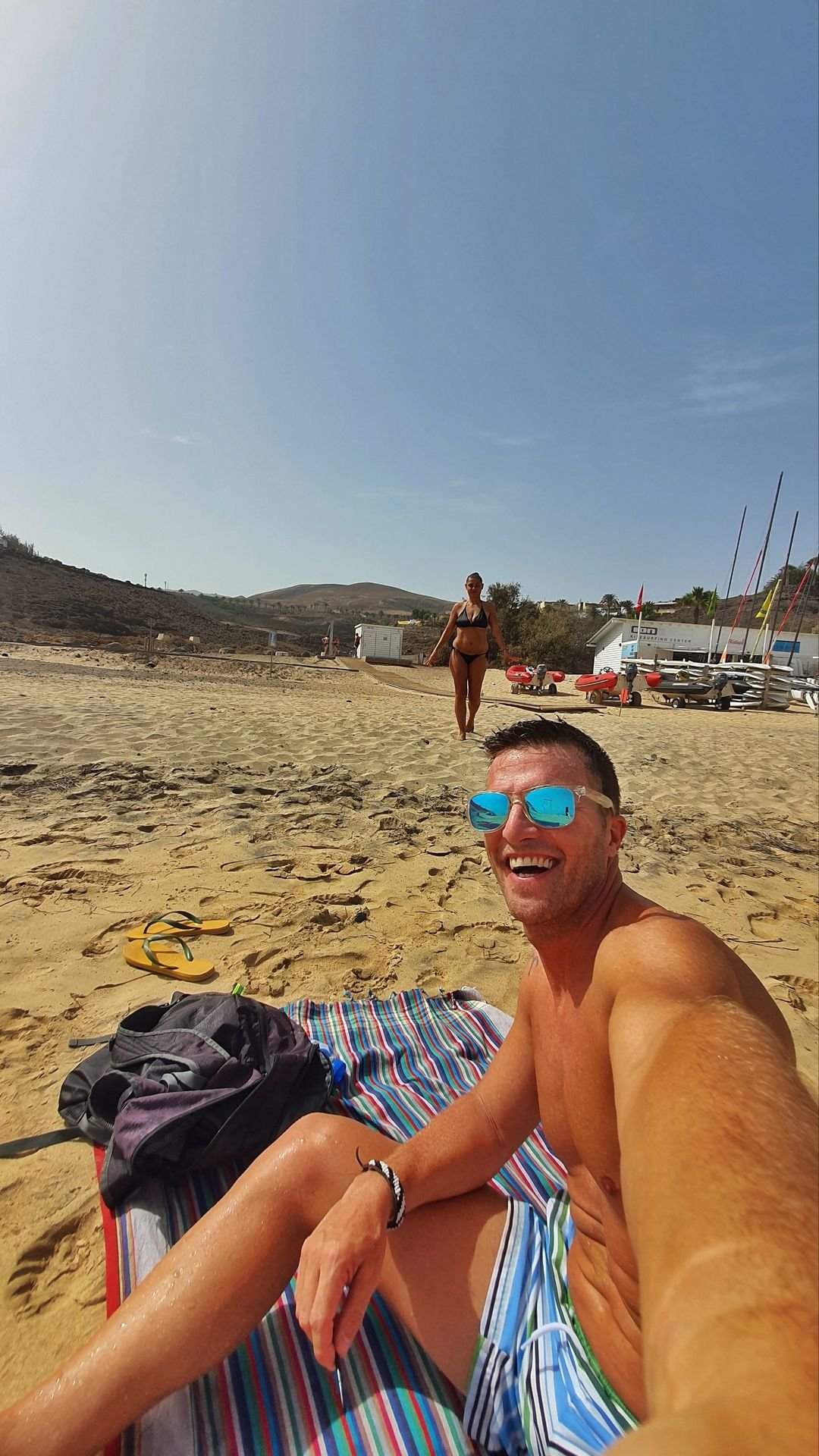 Fuerteventura #16: Riflessi d’Agosto: Lavoro, Mare e Silenzi Dorati