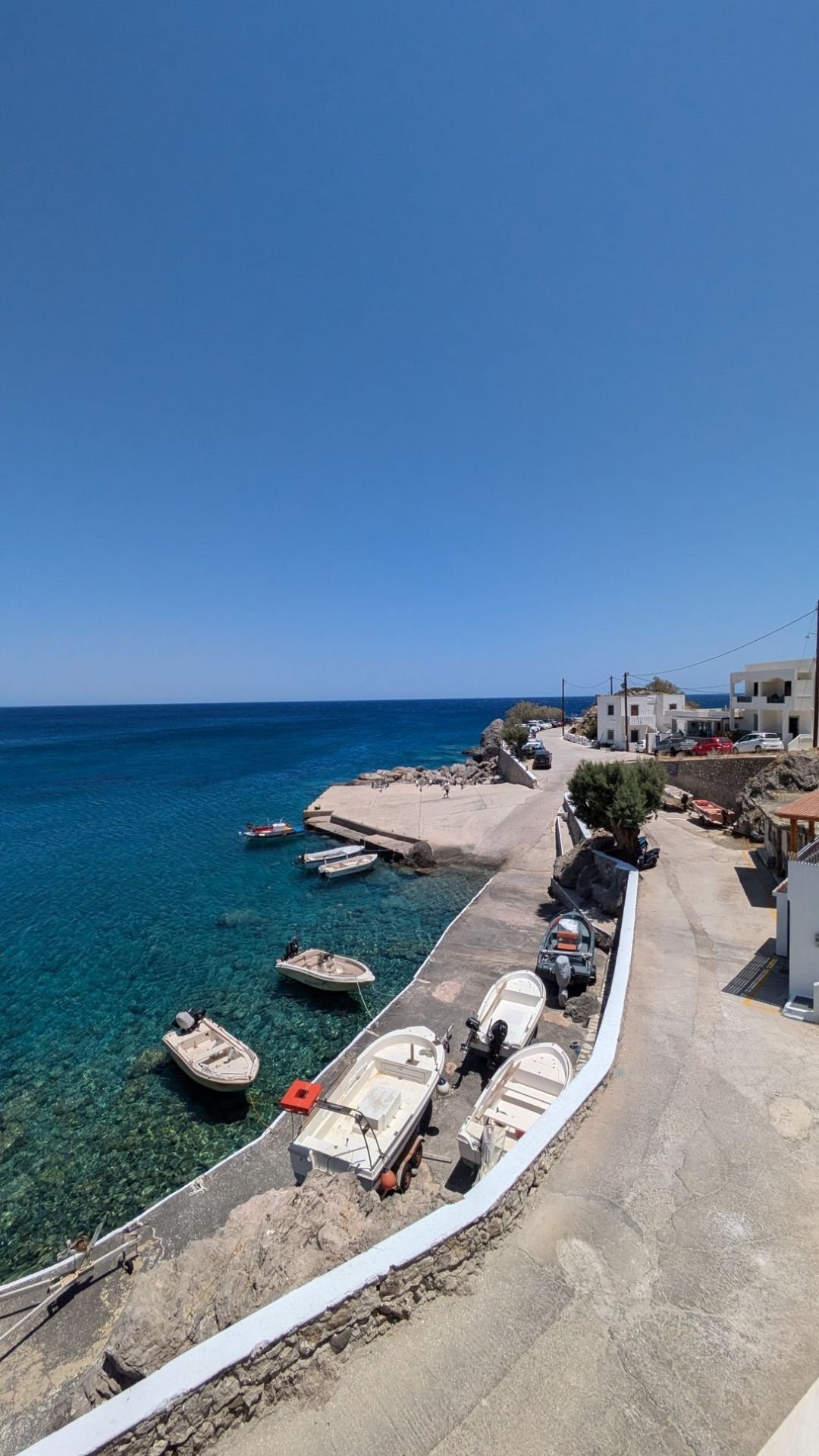 La spiaggia di Agios Nikolaos a Spoa