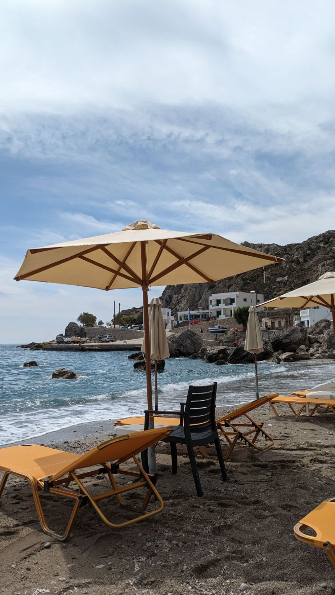 La spiaggia di Agios Nikolaos a Spoa