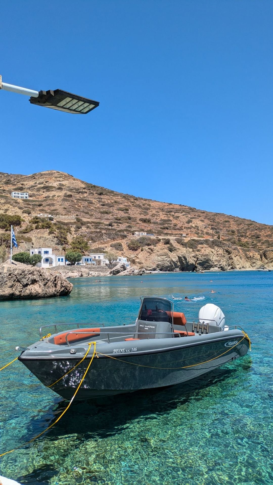 La spiaggia di Agios Nikolaos a Spoa