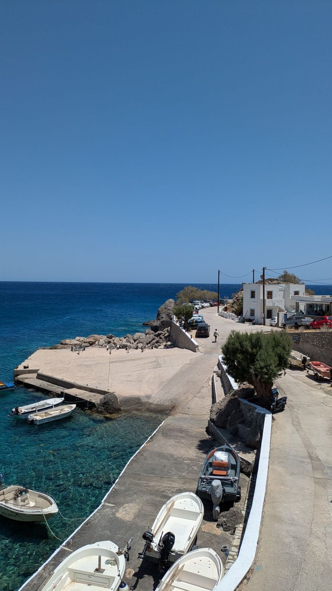 La spiaggia di Agios Nikolaos a Spoa