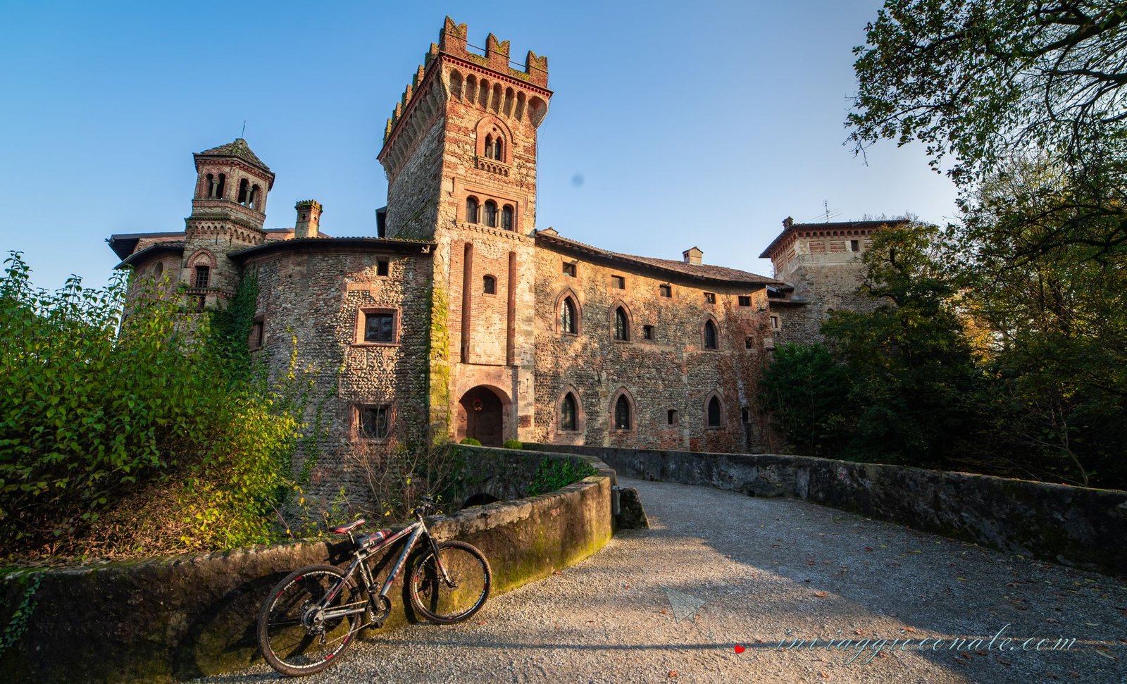 Sosta lungo il percorso in mountain bike