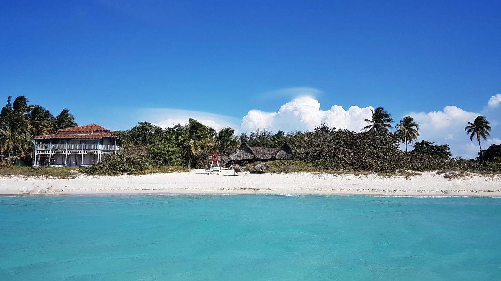 Alba sulla spiaggia di Varadero