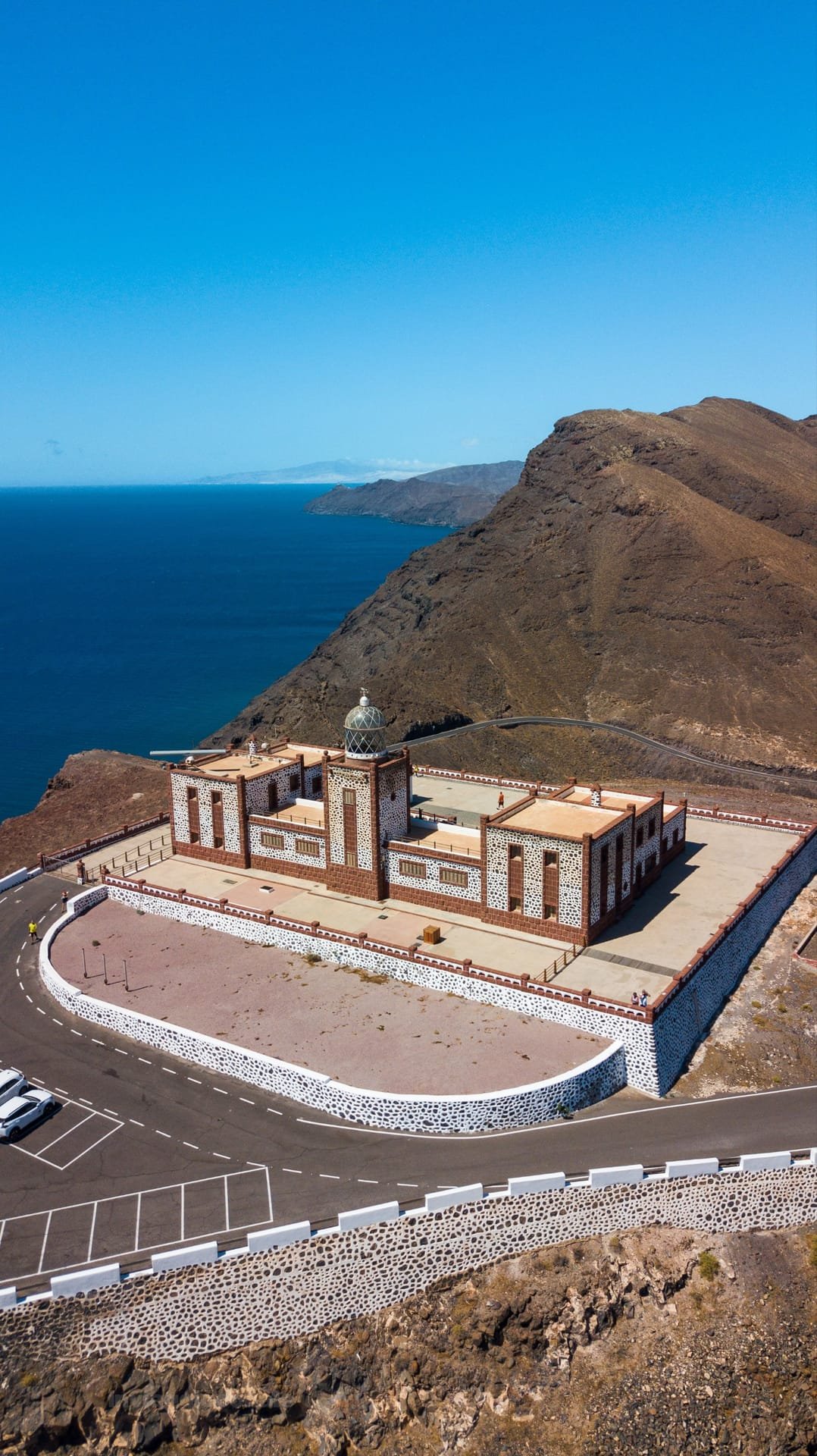 La vista dal faro sull’oceano