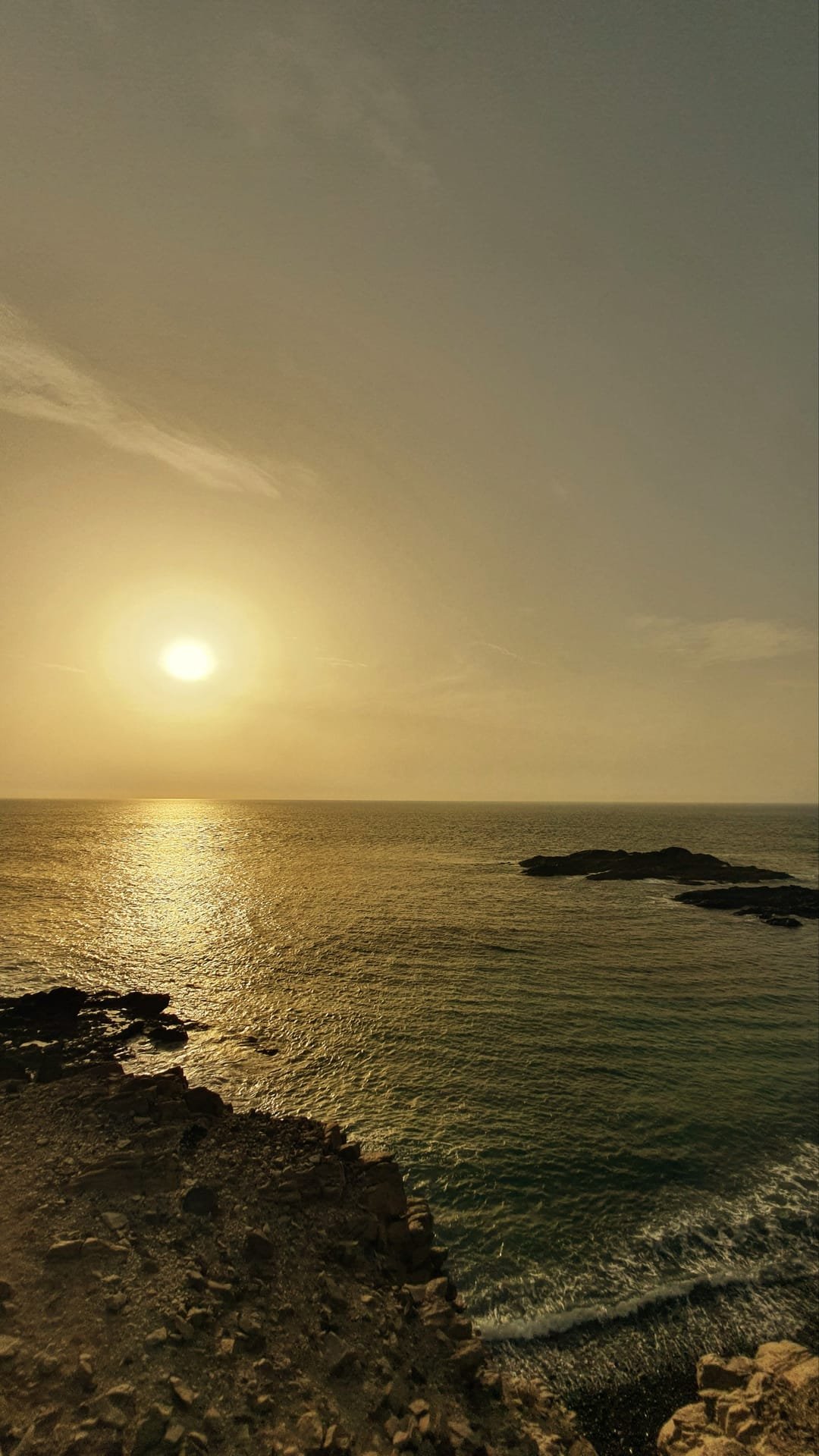 Il mare di Fuerteventura in un giorno di riflessione
