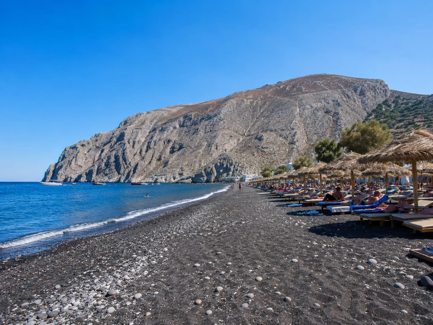 Kamari, spiaggia di Santorini
