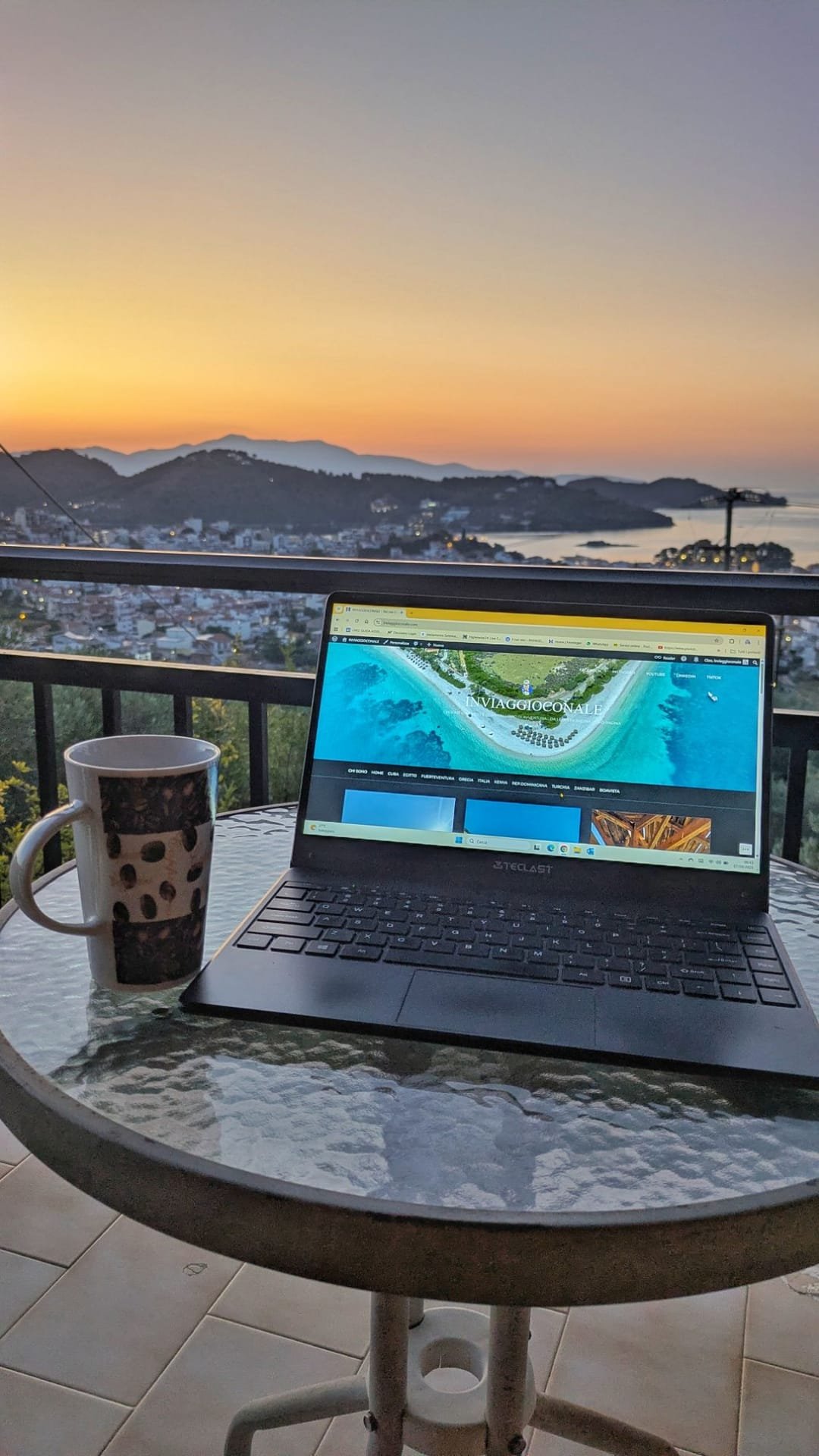 Le prime luci del mattino a Skiathos