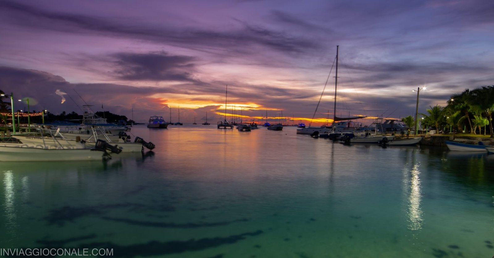 Tramonto infuocato sui Caraibi