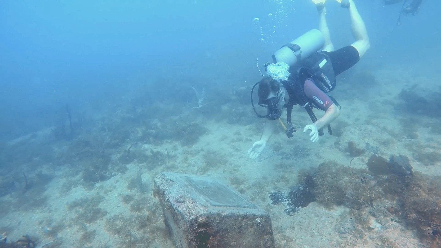 La barca della scuola sub