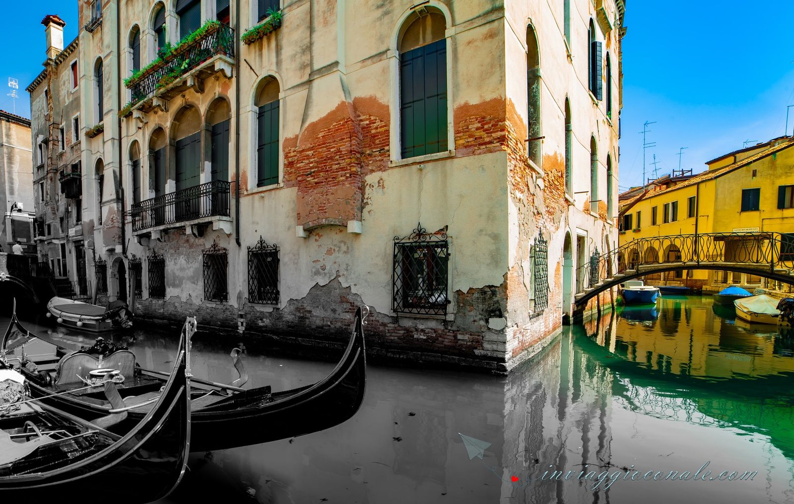 Ponte su un canale di Venezia