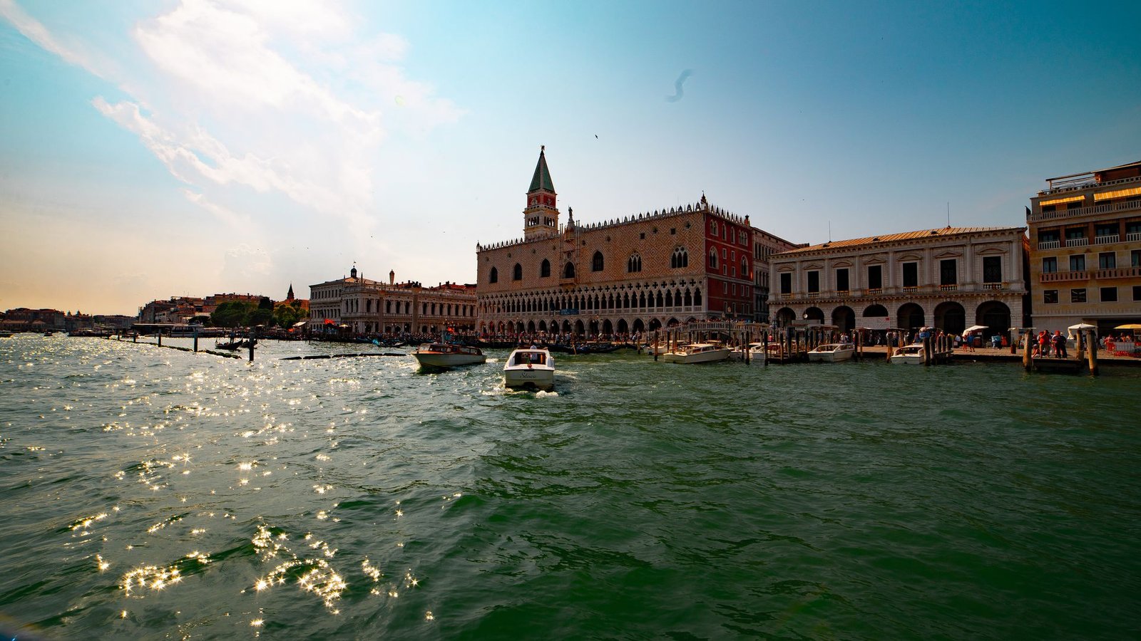 Un altro scorcio dei canali di Venezia