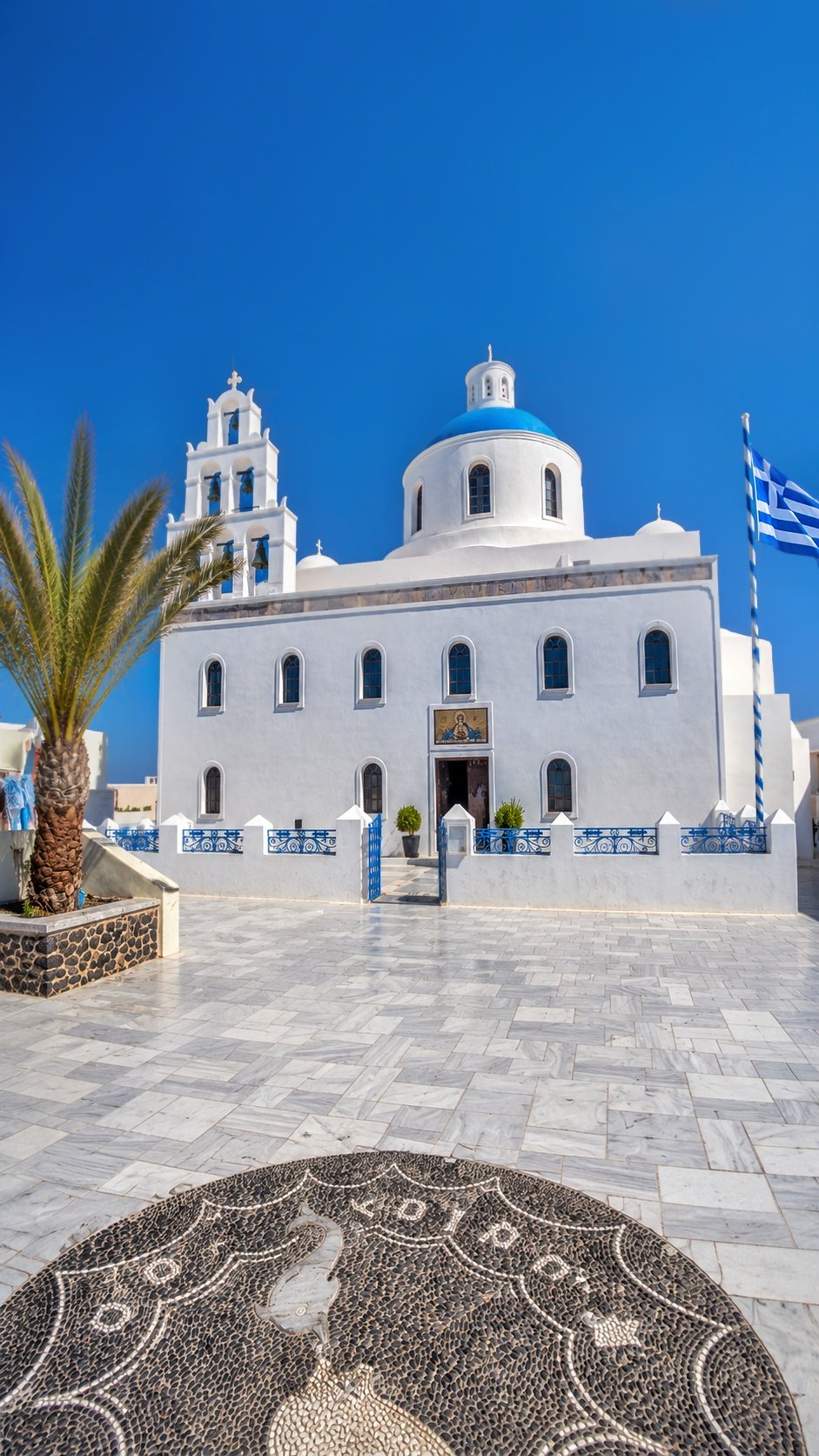 Vivere e lavorare a Santorini