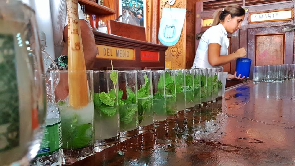 Cuba, tra colori e vita locale