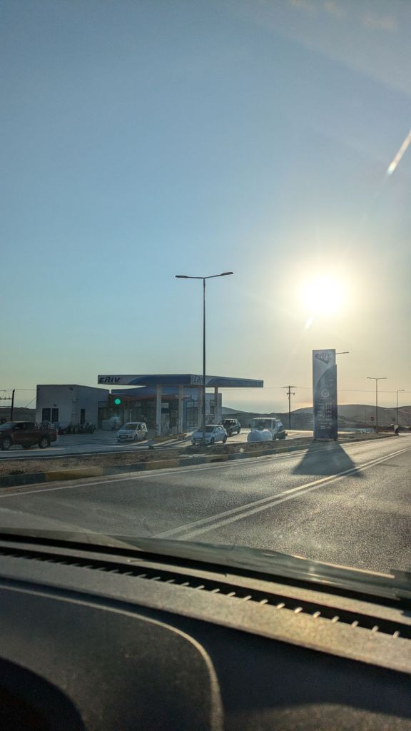 Benzinaio stada per Arkasa