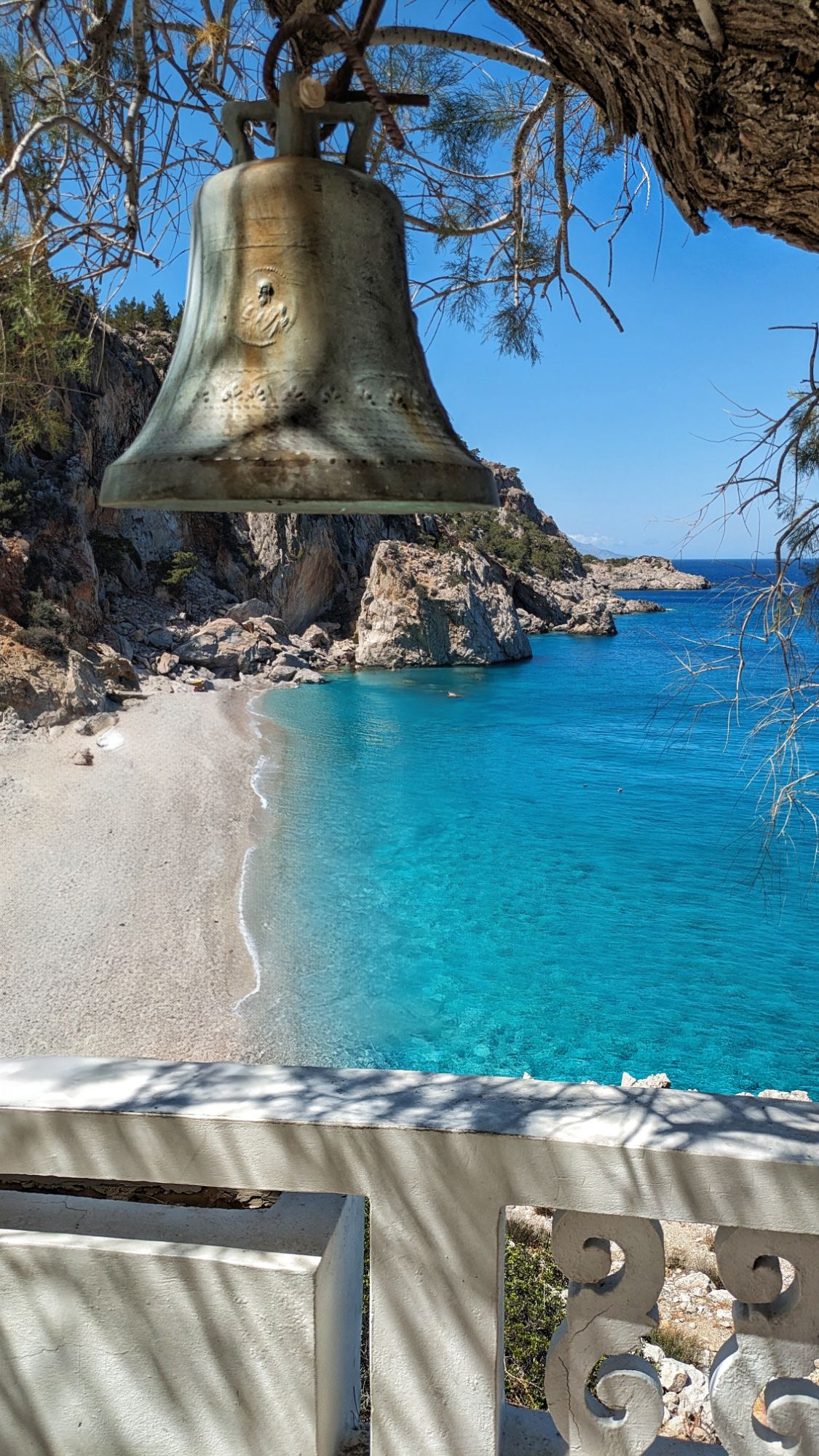 Kalo Mina: Un Saluto di Buon Inizio Mese nella Cultura&nbsp;Greca